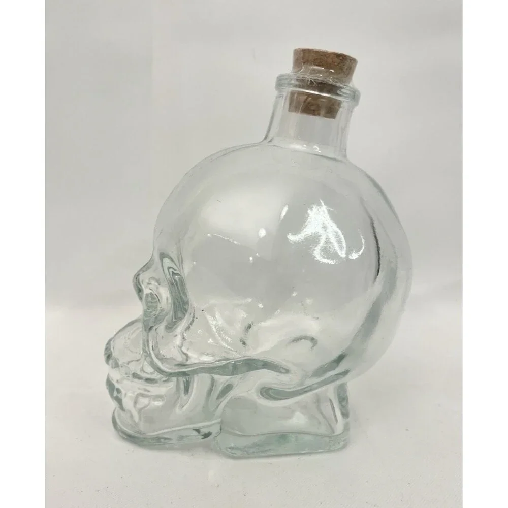 NEW Skull Decanter Drink Glass Skull Whiskey Bottle JD Cork Stopper 5 1/4